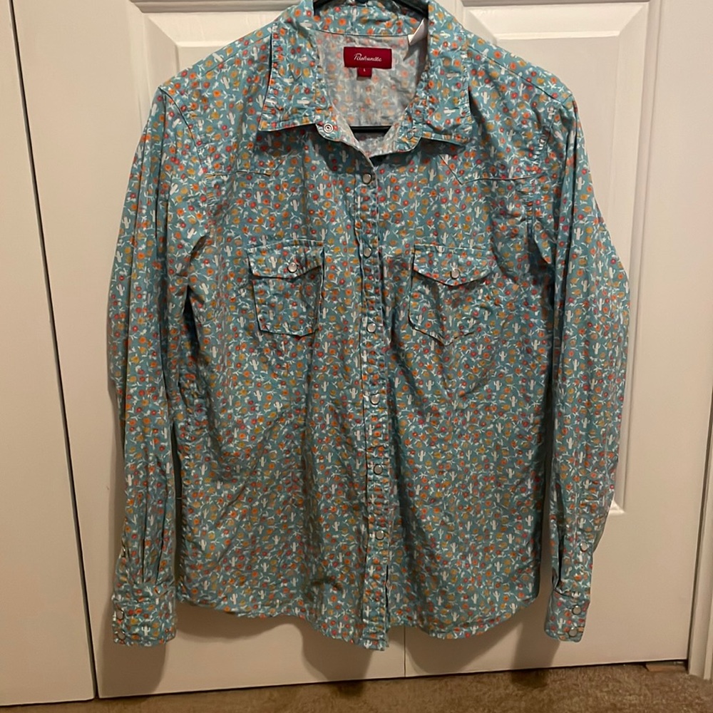 Women’s western pearl snap, long sleeve